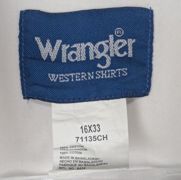 Wrangler Medium Pure White Button Down Shirt Western NWOT - Picture 3 of 9